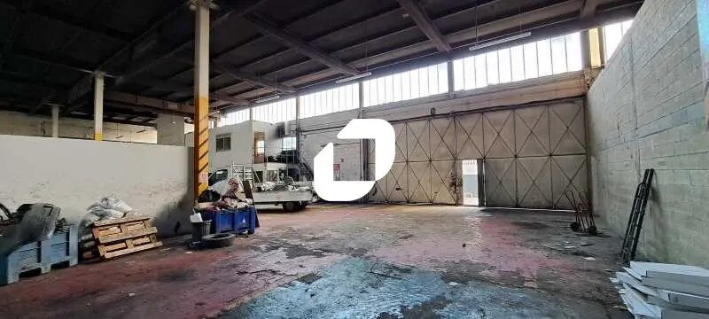 Local d’activités dans Bobigny à louer - Photo de l’immeuble – Image 3 sur 18