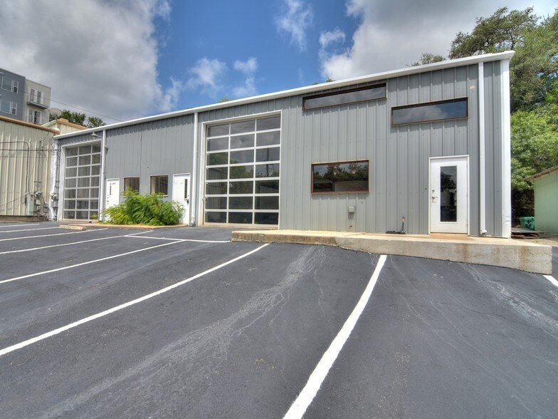 1106 S 8th St, Austin, TX à louer - Photo de l’immeuble – Image 3 sur 17