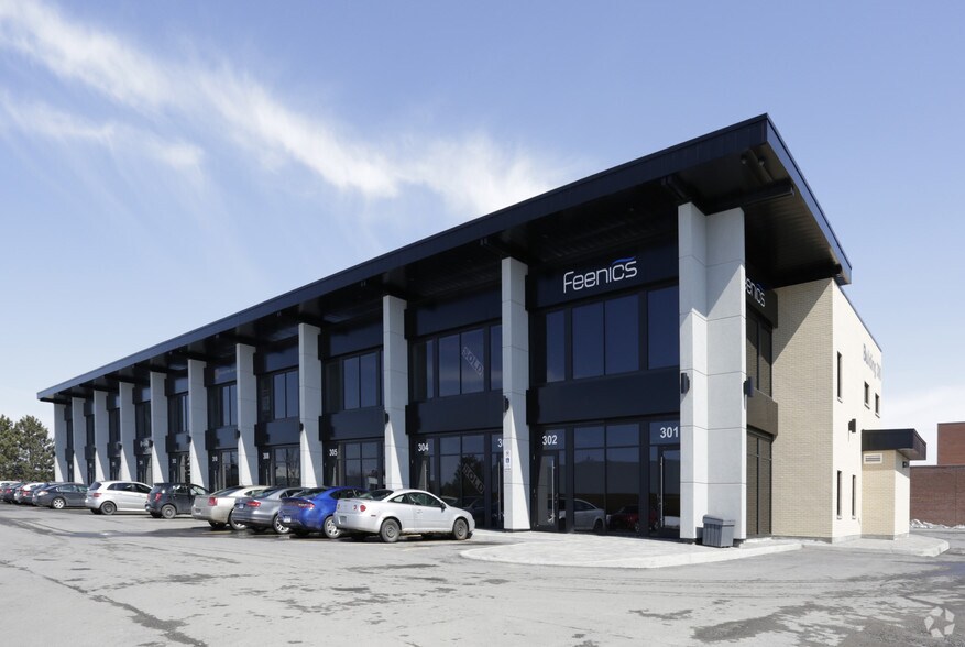 2310 St Laurent Blvd, Ottawa, ON à vendre - Photo de l’immeuble – Image 2 sur 8