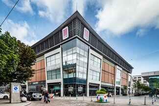 Plus de détails pour The Mall, Blackburn - Local commercial à louer