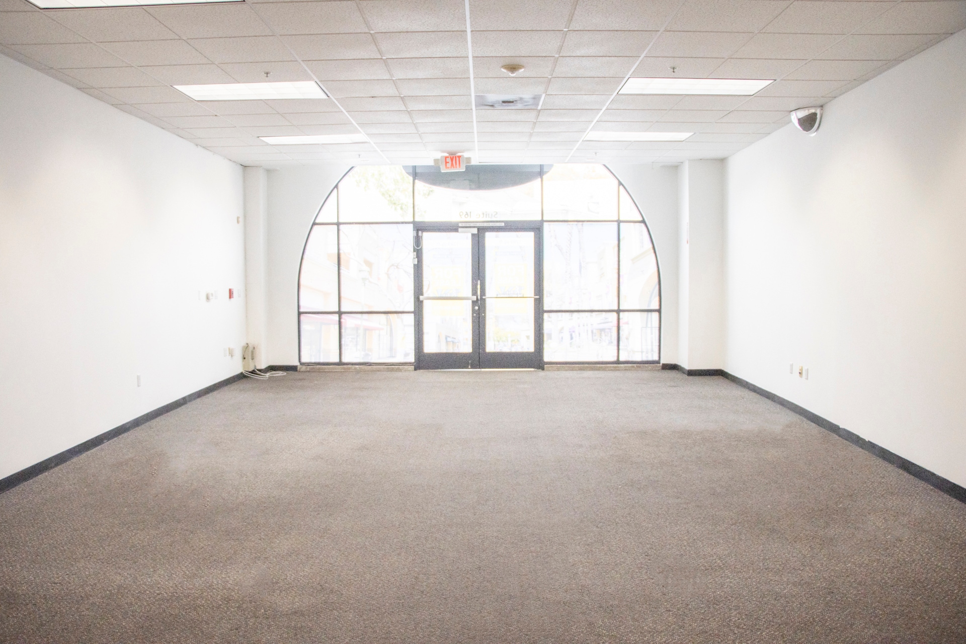 3301-3311 E 12th St, Oakland, CA à louer Photo intérieure– Image 1 sur 8