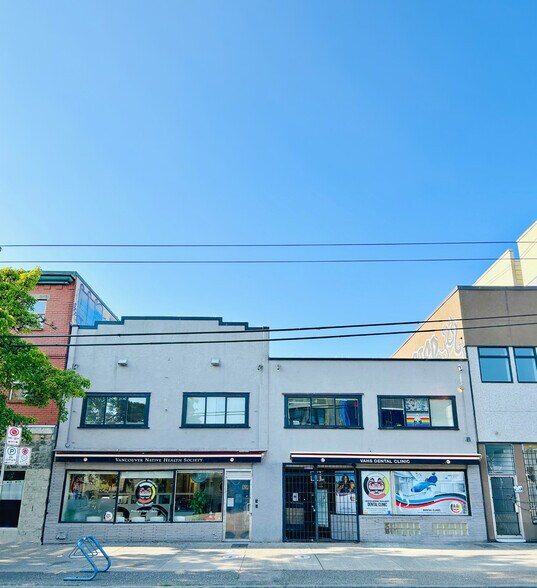 449-455 E Hastings St, Vancouver, BC à louer - Photo principale – Image 1 sur 4