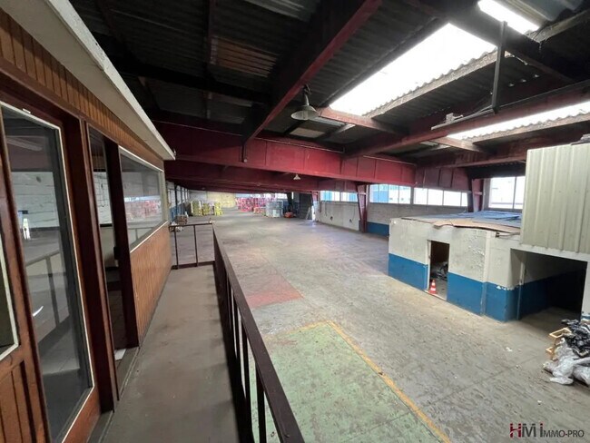 Plus de détails pour Industriel/Logistique à louer