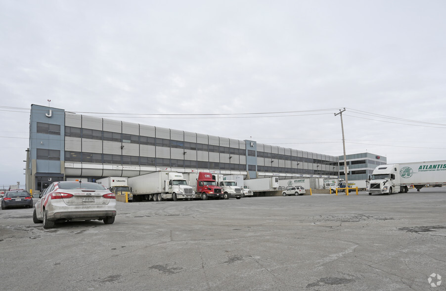 800 Boul Stuart-Graham S, Dorval, QC à louer - Photo de l’immeuble – Image 2 sur 2