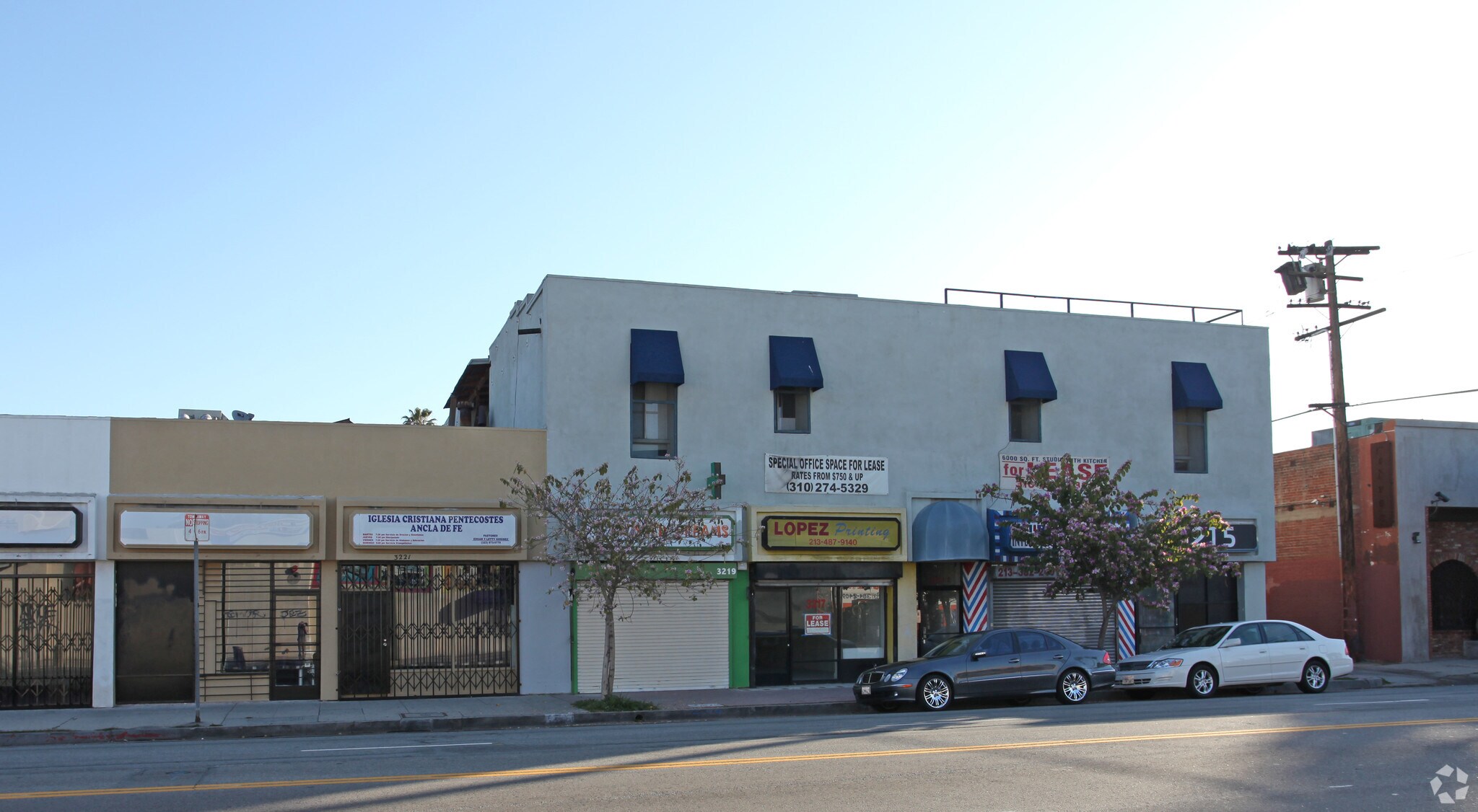 3215 Beverly Blvd, Los Angeles, CA à louer Photo principale– Image 1 sur 4