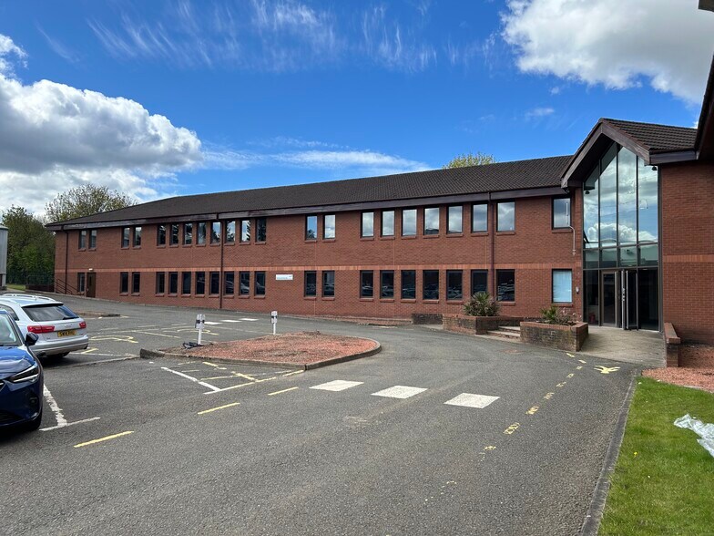 Old Govan Rd, Renfrew à louer - Photo de l’immeuble – Image 3 sur 4