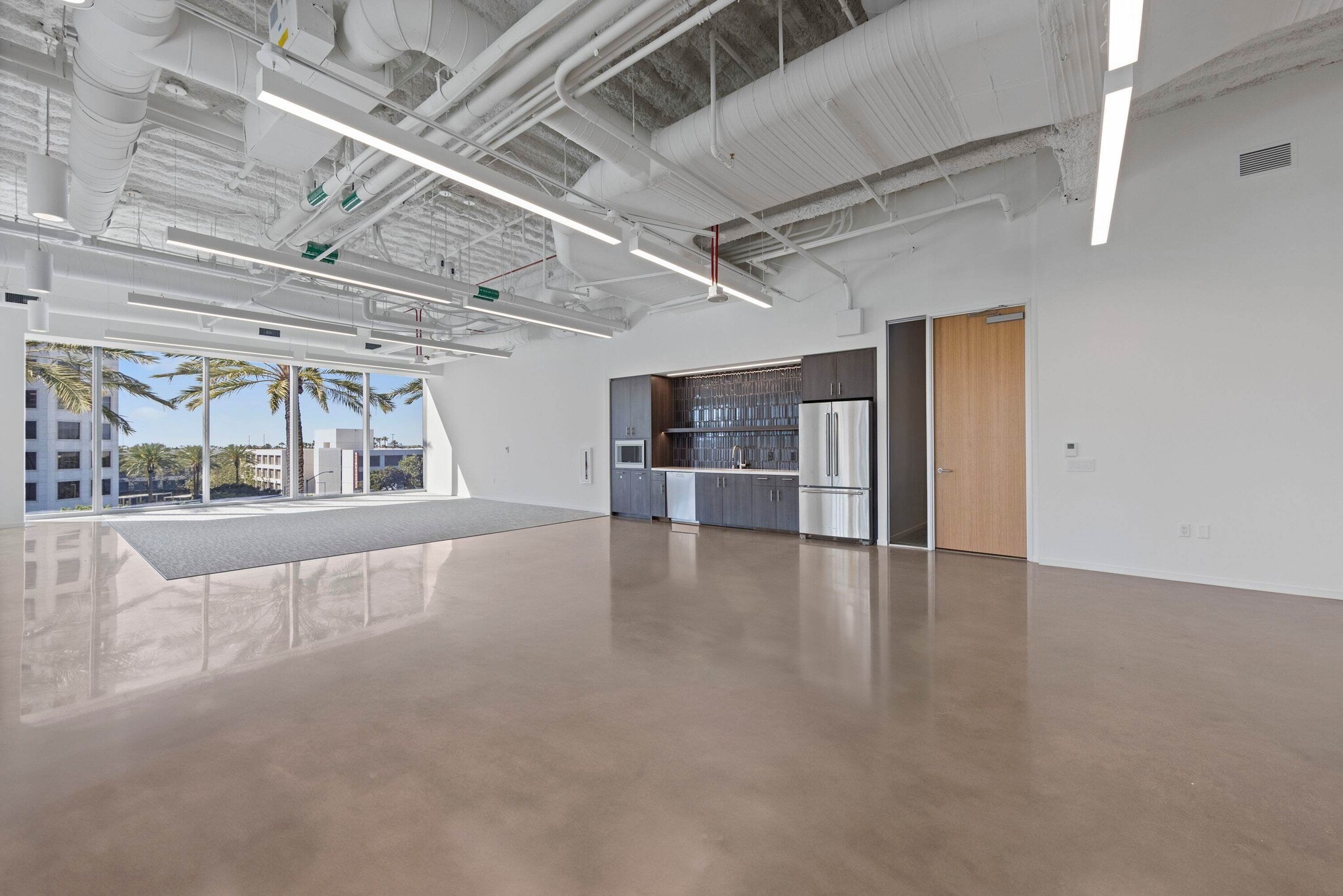 400 Spectrum Center Dr, Irvine, CA à louer Photo intérieure– Image 1 sur 6