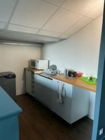 Bureau dans Vannes à louer - Photo de l’immeuble – Image 3 sur 8