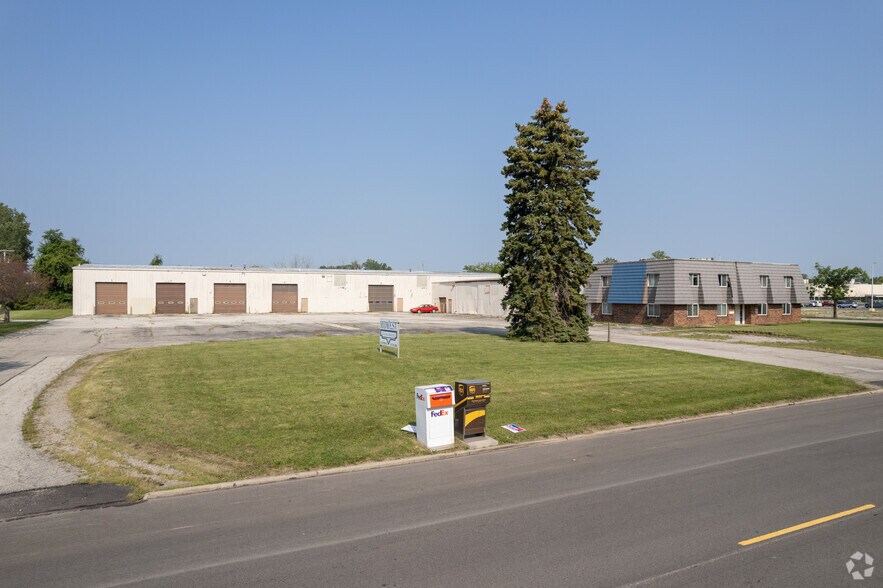 5119 Enterprise Blvd, Toledo, OH à louer - Photo de l’immeuble – Image 1 sur 15