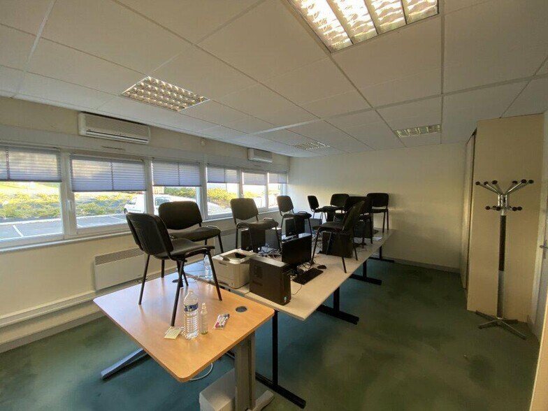 Bureau dans Beauvais à louer - Photo de l’immeuble – Image 2 sur 2