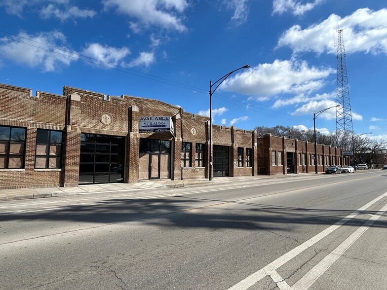 3449-3469 N Elston Ave, Chicago, IL à louer - Photo de l’immeuble – Image 1 sur 12