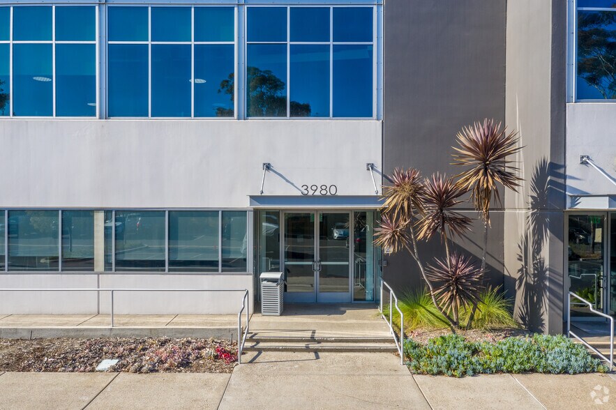 3980 Sherman St, San Diego, CA à vendre - Photo de l’immeuble – Image 2 sur 6