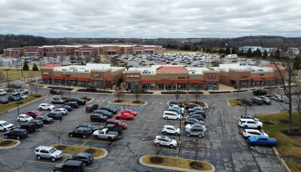 7000 E Michigan Ave, Saline, MI à louer - Photo de l’immeuble – Image 2 sur 6