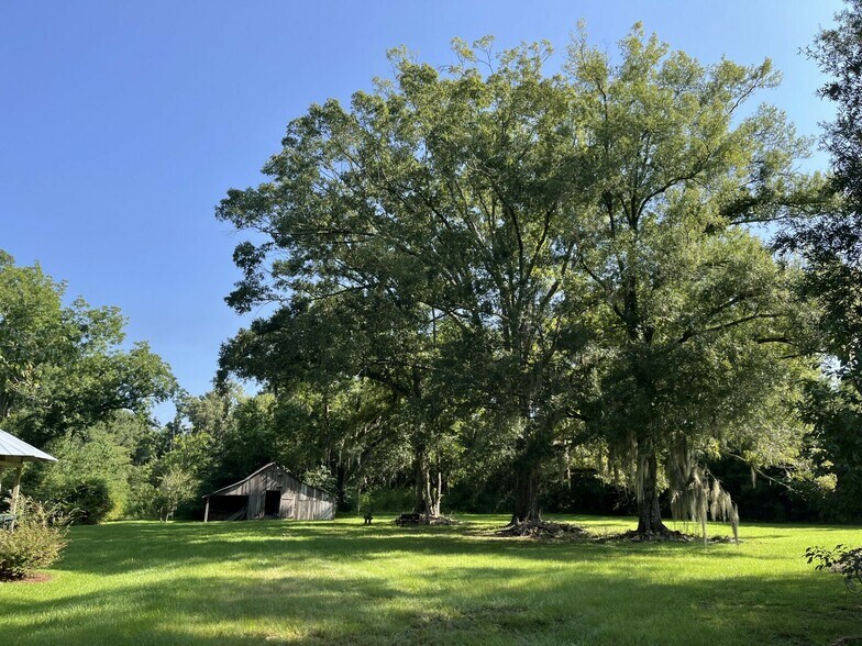 1862 LA-22, Madisonville, LA à vendre - Photo de l’immeuble – Image 3 sur 19
