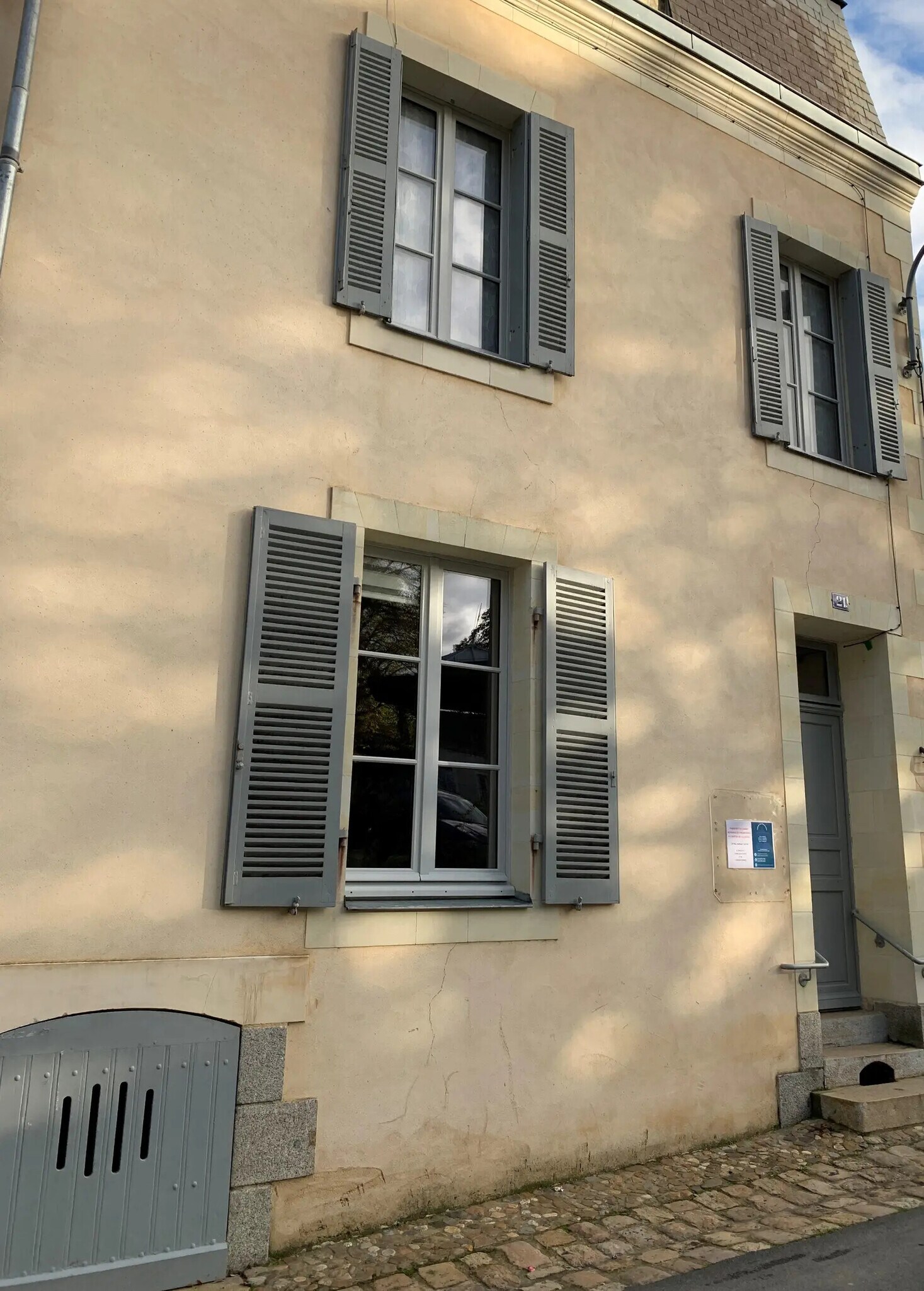 Bureau dans Château-Gontier-sur-Mayenne à louer Photo de l’immeuble– Image 1 sur 5