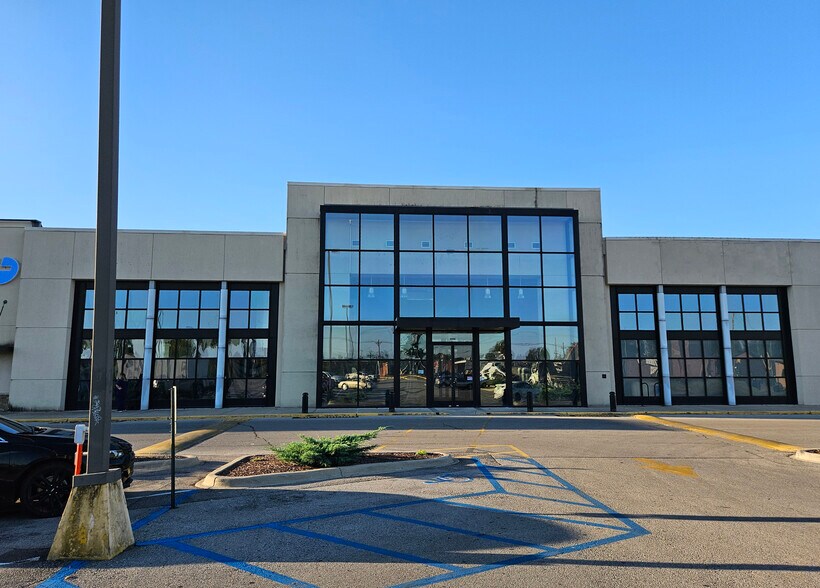 4900 Shelbyville Rd, Louisville, KY à louer - Photo de l’immeuble – Image 2 sur 6