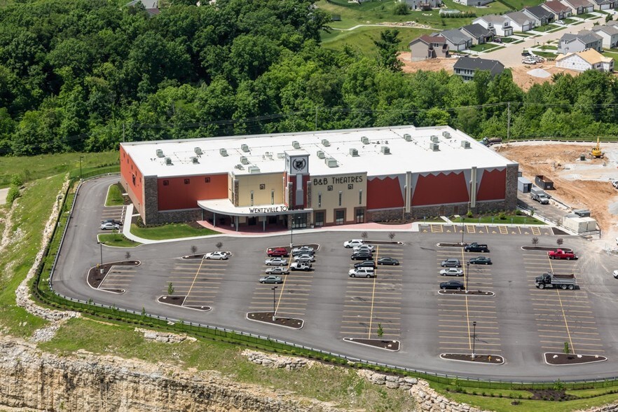 100 Wentzville Bluffs Dr, Wentzville, MO à vendre - Photo de l’immeuble – Image 3 sur 16