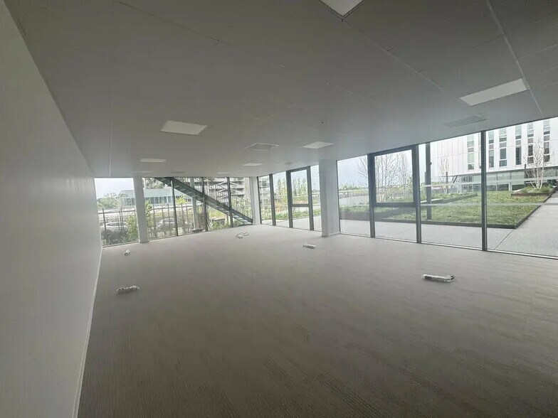 Bureau dans Mérignac à louer - Photo de l’immeuble – Image 2 sur 6