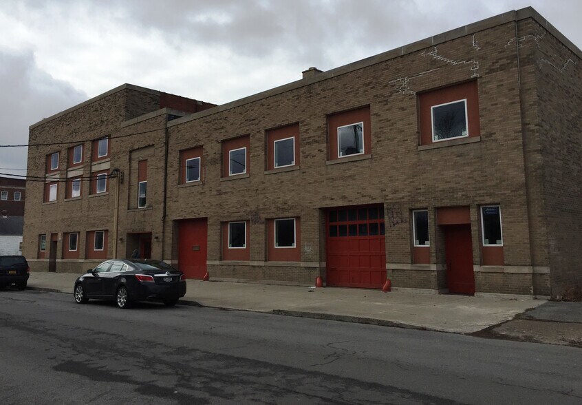 606 6th St, Niagara Falls, NY à louer - Photo de l’immeuble – Image 2 sur 2