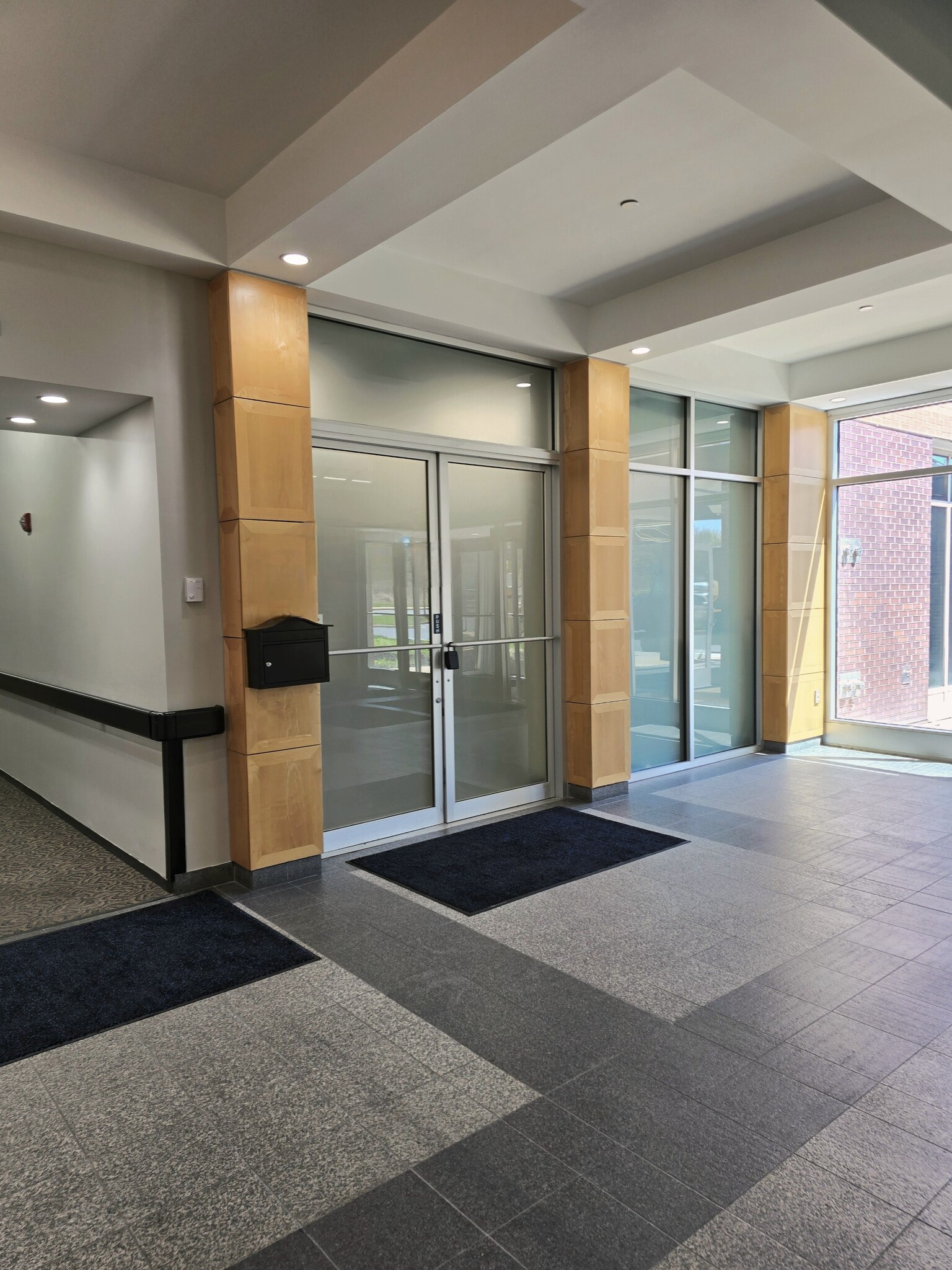 11155 Red Run Blvd, Owings Mills, MD à louer Photo de l’immeuble– Image 1 sur 12