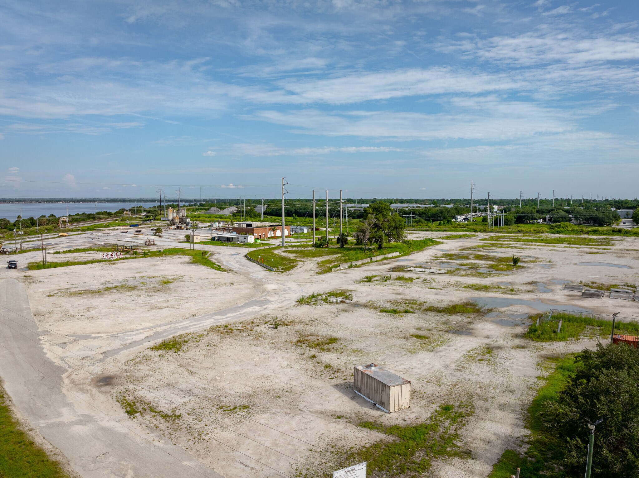 311 Benson Junction Road Rd, Debary, FL à louer Photo de l’immeuble– Image 1 sur 2