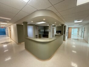 107 Mount Nebo Pointe Dr, Pittsburgh, PA à louer Photo intérieure– Image 2 sur 5