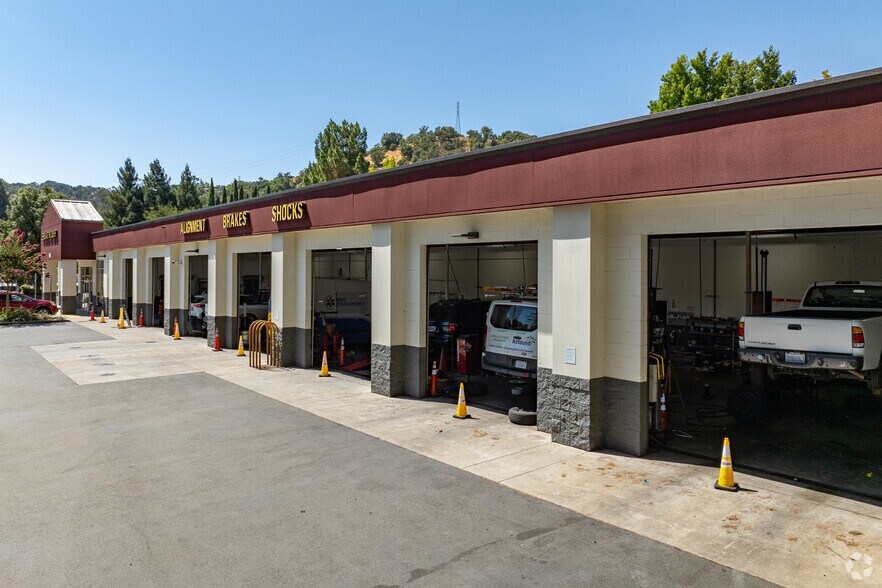 3800 Alhambra Ave, Martinez, CA à vendre - Photo de l’immeuble – Image 3 sur 4