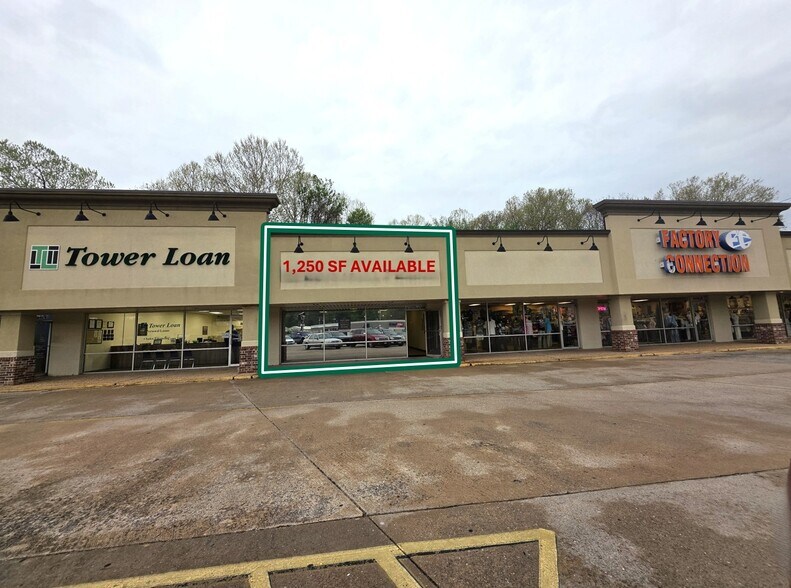 1090 S Neosho Blvd, Neosho, MO à louer - Photo de l’immeuble – Image 3 sur 13