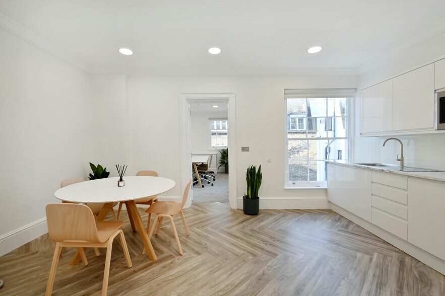 34-35 Sackville St, Londres à louer - Photo de l’immeuble – Image 2 sur 10