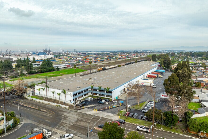 2131 W Willow St, Long Beach, CA à louer - Aérien – Image 2 sur 4