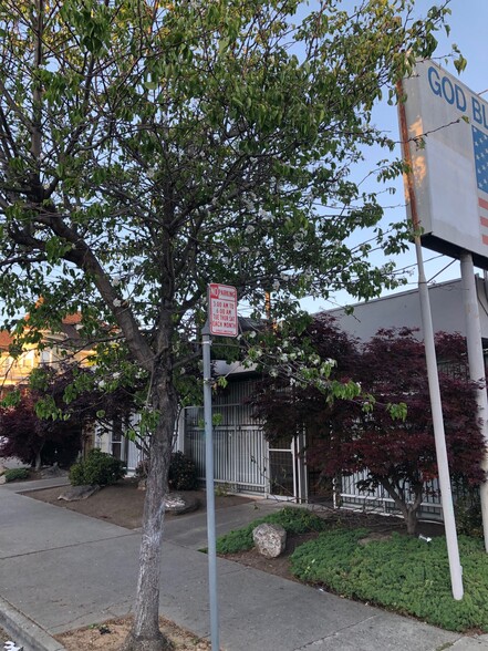 3132 Fruitvale Ave, Oakland, CA à louer - Photo de l’immeuble – Image 3 sur 9