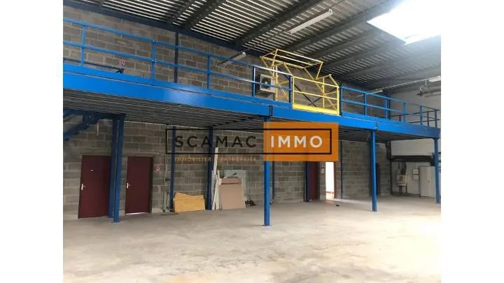 Local d'activités dans Magny-en-Vexin à vendre - Photo de l’immeuble – Image 2 sur 6