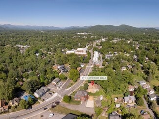 Plus de détails pour 891 Haywood Rd, Asheville, NC - Logement à vendre