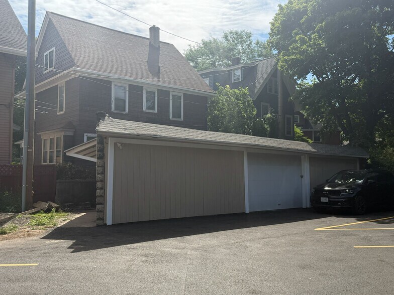 773 E Main St, Rochester, NY à vendre - Photo de l’immeuble – Image 2 sur 7