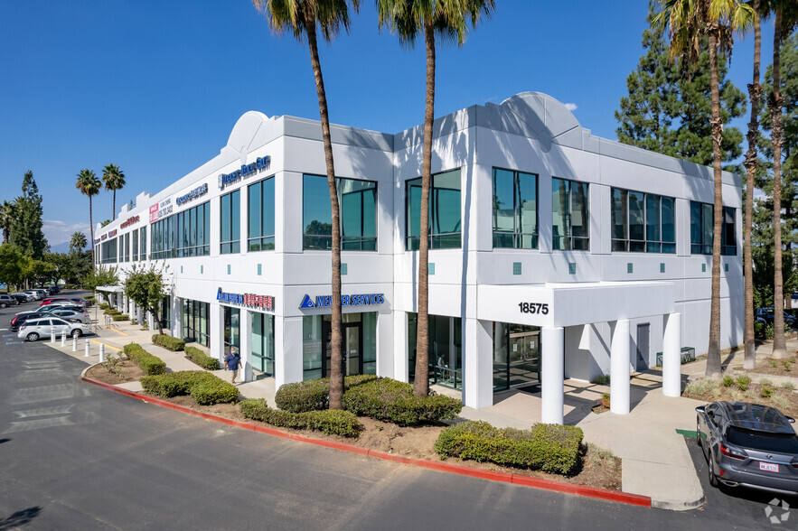 18575 Gale Ave, City Of Industry, CA à louer - Photo de l’immeuble – Image 3 sur 9