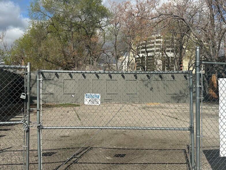 75 High St, Reno, NV à louer - Photo de l’immeuble – Image 1 sur 6