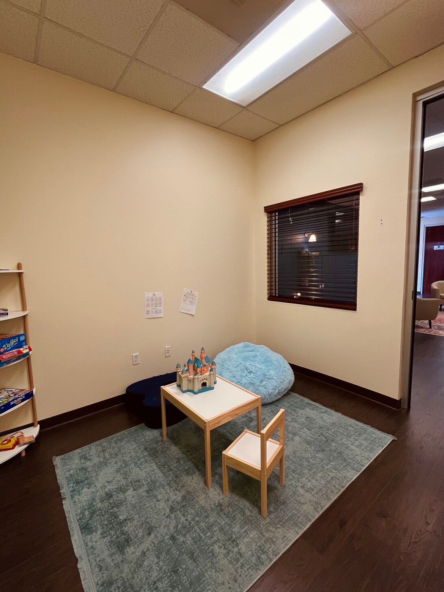 580 N Wilma Ave, Ripon, CA à louer Photo intérieure– Image 1 sur 2