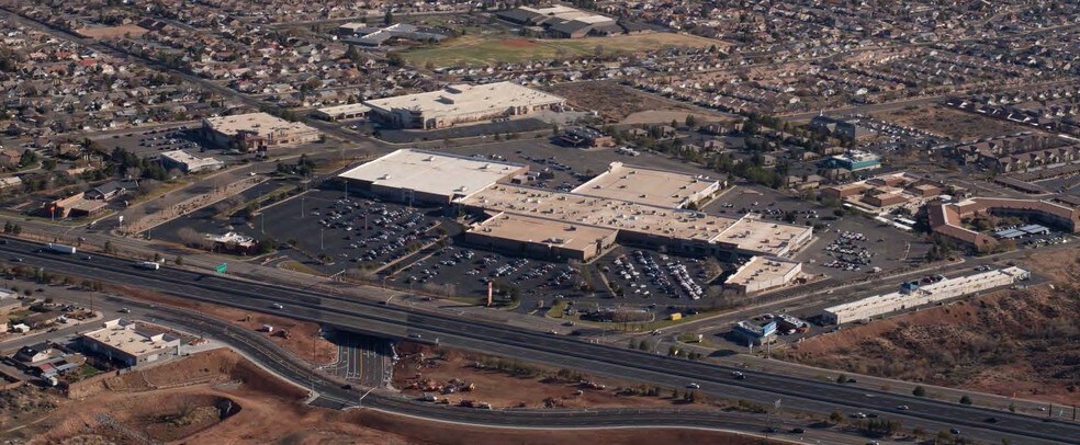 1770 Red Cliffs Dr, Saint George, UT à louer - Photo de l’immeuble – Image 3 sur 3