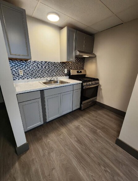19 Wood St, Lewiston, ME à vendre - Photo de l’immeuble – Image 2 sur 25
