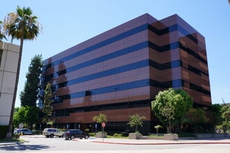 5000 E Spring St, Long Beach, CA à louer Photo intérieure– Image 1 sur 1