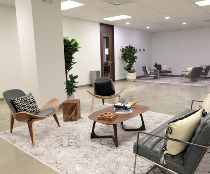 10333 Harwin Dr, Houston, TX à louer - Photo intérieure – Image 1 sur 6