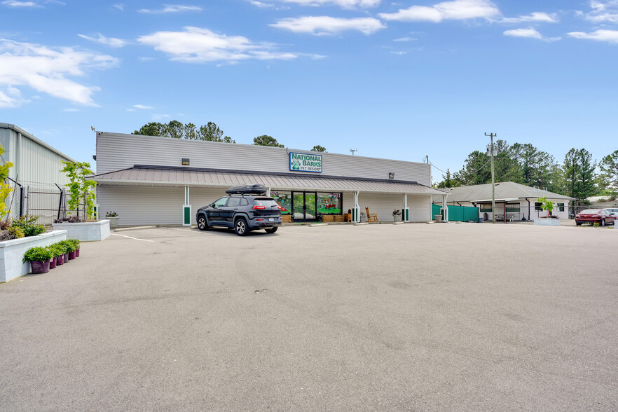 806 Lillington Hwy, Spring Lake, NC à vendre - Photo de l’immeuble – Image 2 sur 5