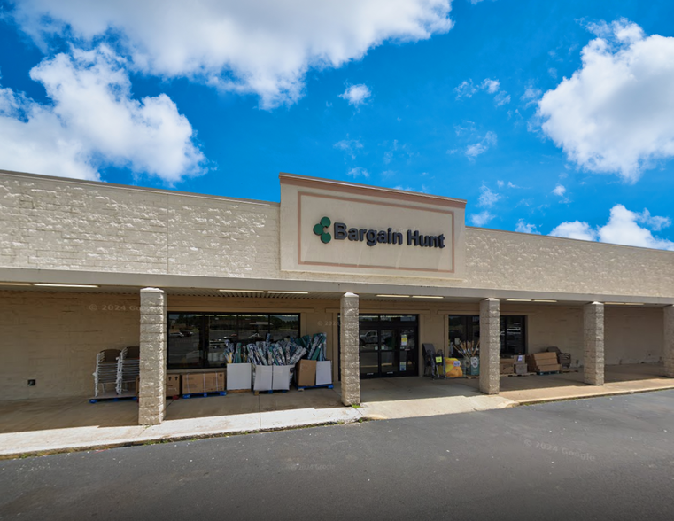 1700 W Reelfoot Ave, Union City, TN à louer - Photo de l’immeuble – Image 1 sur 24