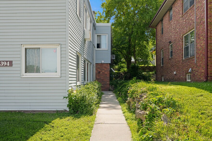 394 Pierce St, Saint Paul, MN à vendre - Photo de l’immeuble – Image 3 sur 53