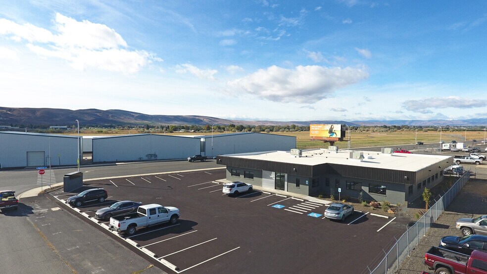 3601 W Washington Ave, Yakima, WA à louer - Photo de l’immeuble – Image 3 sur 15