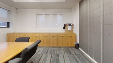 1333 60th St, Brooklyn, NY à louer Photo de l’immeuble– Image 2 sur 10