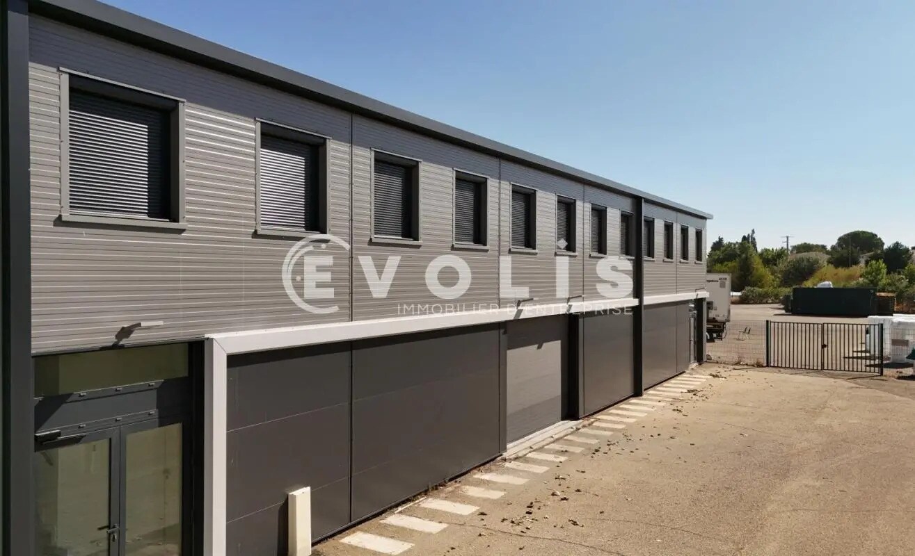 1284 Avenue De La Massane, Saint-Rémy-de-Provence à louer Photo principale– Image 1 sur 15