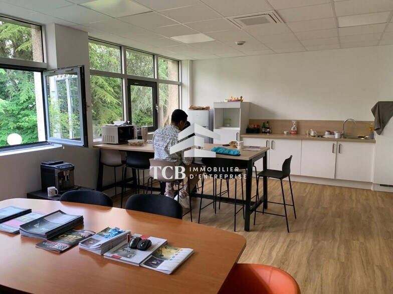 Bureau dans Nantes à louer - Photo de l’immeuble – Image 2 sur 9