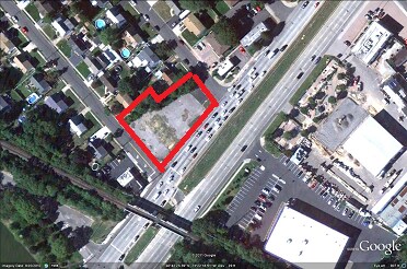 240 E Sunrise Hwy, Lindenhurst, NY à louer - Photo de l’immeuble – Image 2 sur 5