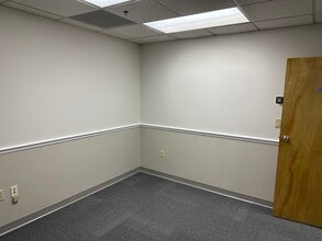 498 Palm Springs Dr, Altamonte Springs, FL à louer Photo intérieure– Image 2 sur 2